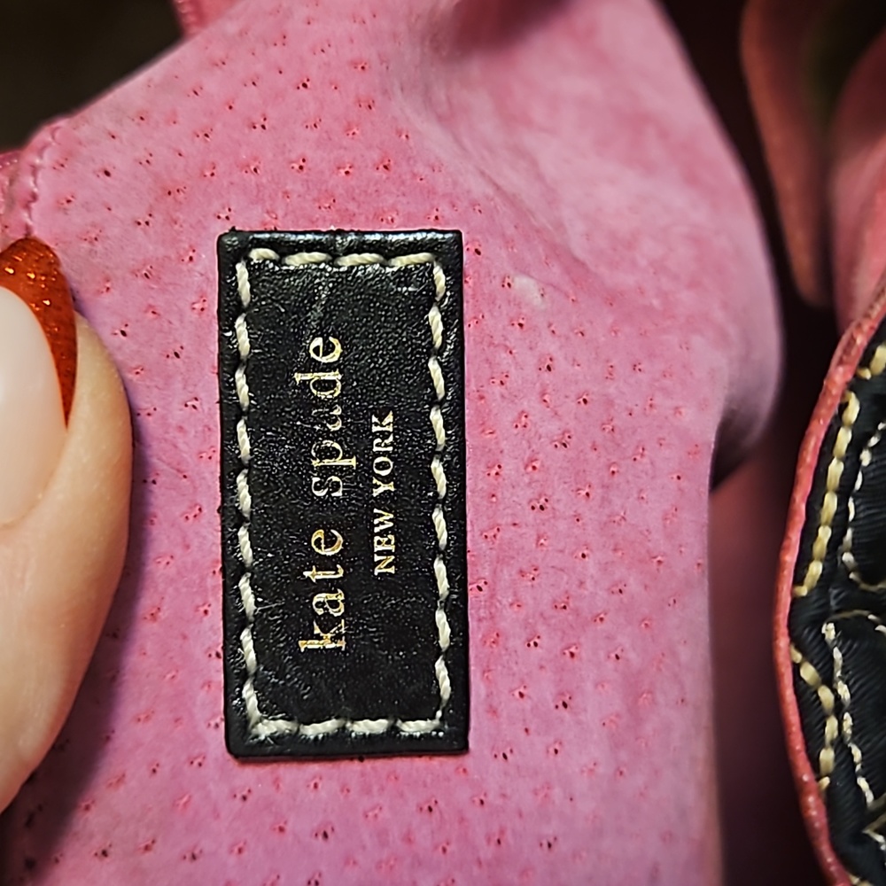 Kate Spade New York Black Fabric and Fuchia Suede Interior. - Picture 8 of 13